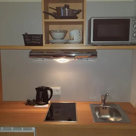 Aparthotel Amh-wohnen Auf Zeit 2*